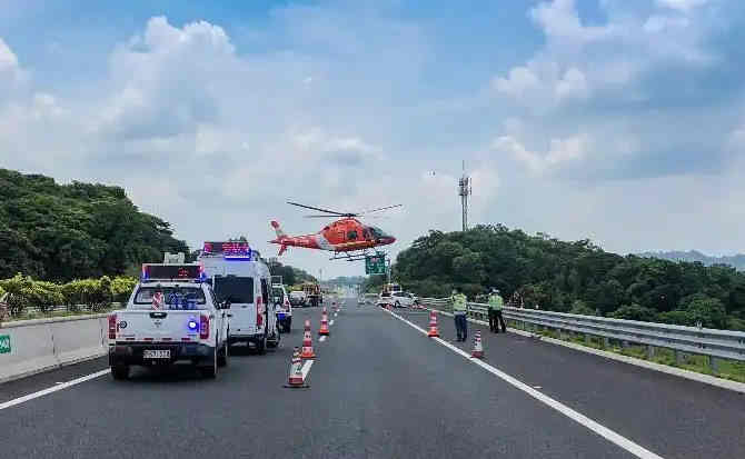 宝应高速公路汽车救援案例
